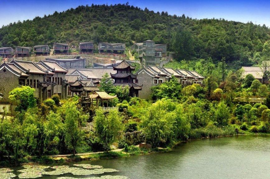 逃离小人国森林